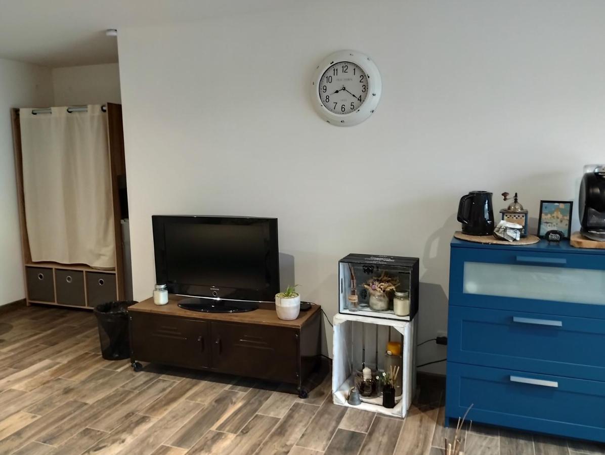 Studio A Bellegarde Bellegarde  ภายนอก รูปภาพ